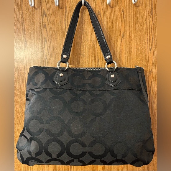 Coach Poppy Monogram Canvas Large Hobo w/ Silver Hardware - Picture 7 of 9